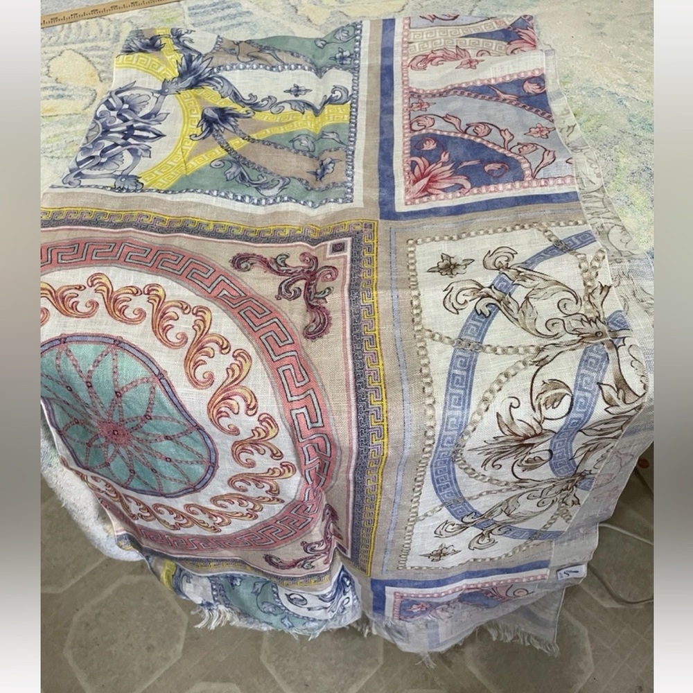 Piu 1951 Scaft 100% Linen Italy Made White Blue Floral 18X70”